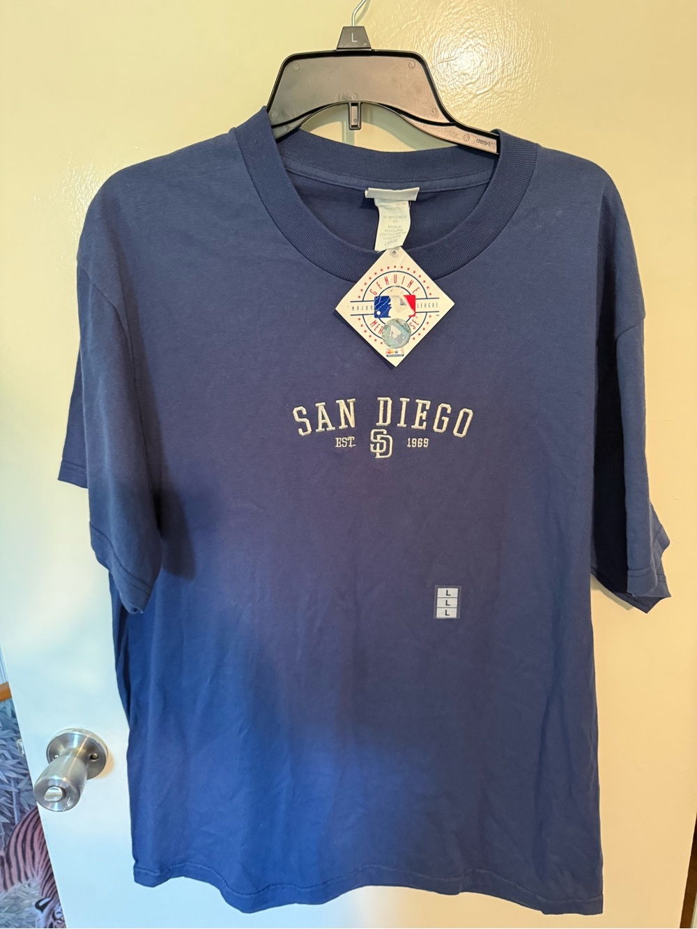 NWT San Diego Major League Baseball Tee - Navy Short Sleeve Shirt size L